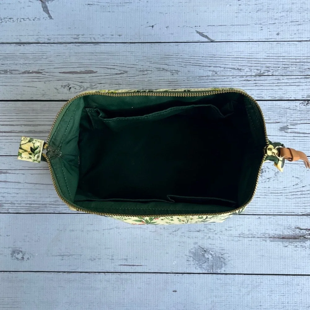 TORY BURCH Floral Cosmetic Case Makeup Bag Logo Designer Luxury Travel